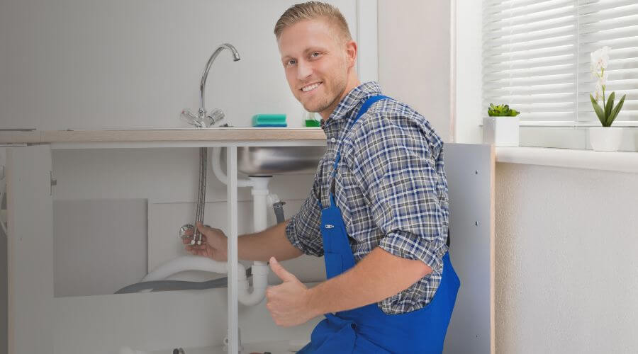Expert burst pipe repair services in Betsy Layne, KY
